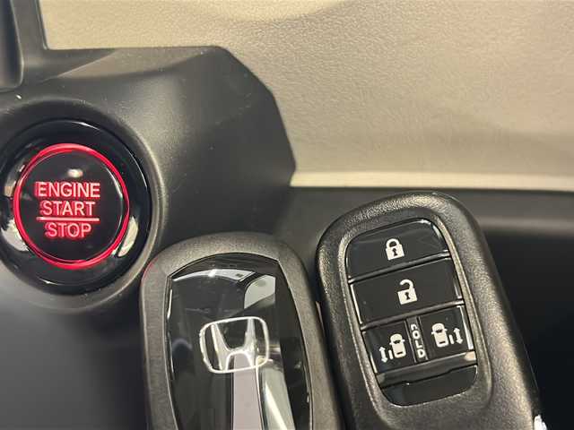 ホンダ Ｎ ＢＯＸ 岐阜県 2023(令5)年 1.7万km クリスタルブラックパール 両側パワースライドドア/ACC(アダティブクルーズコントロール)/Gathers純正ナビ/バックカメラ/フルセグテレビ/Bluetooth/iPod接続/ETC/オートエアコン/チップアップシート/プッシュスタート/スマートキー/スペアキー/純正フロアマット/オートライト/LEDヘッドライト/前後コーナーセンサー/取扱説明書・保証書付