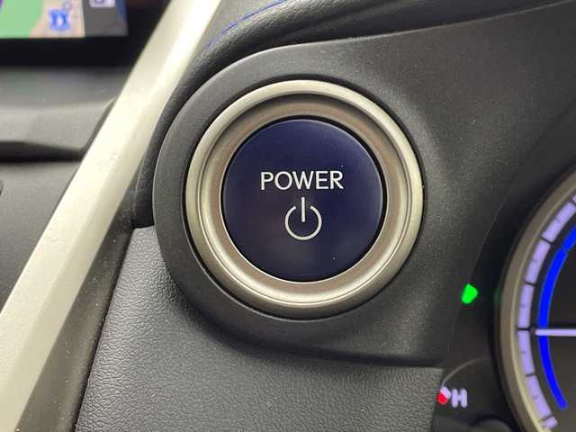 レクサス ＮＸ 300h クール&ブライト 茨城県 2020(令2)年 5.3万km ホワイトノーヴァガラスフレーク 純正１２．３型ナビ　パノラミックビューモニター　フルセグＴＶ　シートヒーター　追従クルコン　ビルトインＥＴＣ２．０　ドライブレコーダー　ＬＥＤライト　ステアリングヒーター　電動リアゲート　純正アルミ