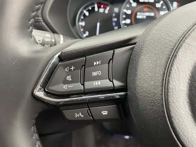 マツダ ＣＸ－５ XD フィールドジャーニー 宮城県 2023(令5)年 1.7万km ロジウムホワイトプレミアムメタリック 純正10型ナビ /全周囲カメラ /パワーバックドア /クルージング&トラフィックサポート /ブラインドスポットモニタリング/レーンキープアシスト/衝突軽減ブレーキ/パーキングセンサー/ヘッドアップディスプレイ /パワーシート /ハーフレザーシート/シート/ステアリングヒーター /スマートフォン連携 /ETC2.0/前後ドライブレコーダー/ワイヤレス充電/禁煙車