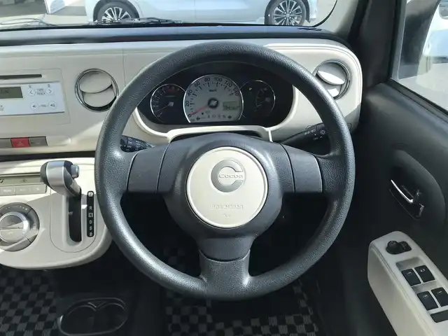 ダイハツ ミラ ココア X スペシャルコーデ 富山県 2013(平25)年 9万km パールホワイトⅢ/ミストブルーマイカメタリック 2トーン 4WD/カーオーディオ/ドライブレコーダー/スマートキー/スタッドレスタイヤ車載/ETC/ベンチシート/ヘッドライトレベライザー/電動格納ミラー/パワーウインドウ