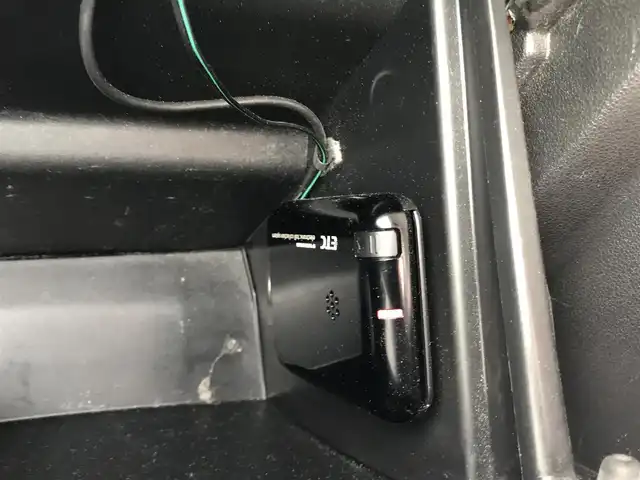 ダイハツ ミラ ココア X スペシャルコーデ 富山県 2013(平25)年 9万km パールホワイトⅢ/ミストブルーマイカメタリック 2トーン 4WD/カーオーディオ/ドライブレコーダー/スマートキー/スタッドレスタイヤ車載/ETC/ベンチシート/ヘッドライトレベライザー/電動格納ミラー/パワーウインドウ