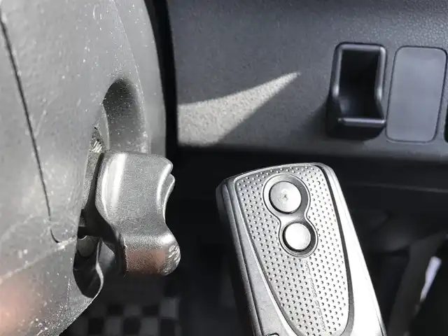 ダイハツ ミラ ココア X スペシャルコーデ 富山県 2013(平25)年 9万km パールホワイトⅢ/ミストブルーマイカメタリック 2トーン 4WD/カーオーディオ/ドライブレコーダー/スマートキー/スタッドレスタイヤ車載/ETC/ベンチシート/ヘッドライトレベライザー/電動格納ミラー/パワーウインドウ