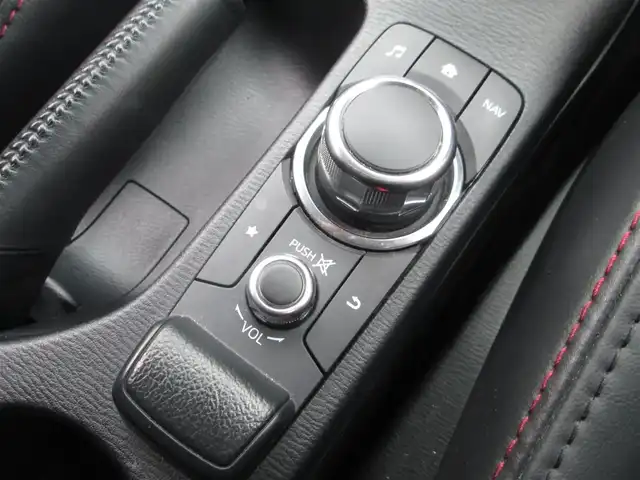 マツダ ＣＸ－３ XD ツーリング 千葉県 2015(平27)年 3.5万km クリスタルホワイトパールマイカ マツダコネクトナビ/バックカメラ/オーディオ【CD/DVD/USB/BT】/LEDヘッドライト＆ハロゲンフォグ/純正18インチアルミホイール/ウィンカードアミラー/ハーフレザーシート/レーダークルーズコントロール/ブラインドスポットモニター/ヘッドアップディスプレイ/アイドリングストップ/スイッチ付き革巻きステアリング/スマートキー/ETC/新車整備手帳/取扱説明書/スペアキー