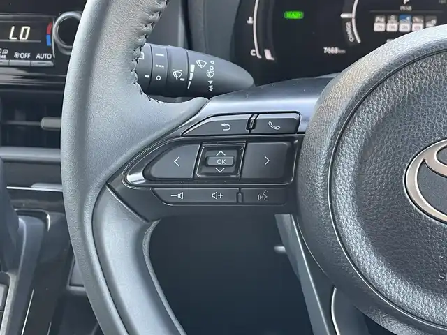 トヨタ シエンタ ハイブリッド Z 東京都 2025(令7)年 0.8万km ベージュ 純正ナビ/・フルセグTV　Bluetooth　USB/全周囲カメラ　/両側電動スライドドア　/ドライブレコーダー　/純正フロアマット　/ＢＳＭ　/ＥＴＣ　/オートＨＶ　/コーナーセンサー　/ＬＥＤヘッドライト　　/衝突被害軽減システム　/ABS/横滑り防止装置/レーンアシスト/オートライト