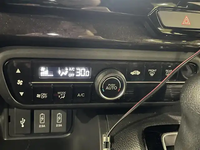 ホンダ Ｎ ＢＯＸ 新潟県 2019(平31)年 2.2万km プラチナホワイトパール ワンオーナー/ターボ/社外スタッドレスタイヤ装着/純正ホイール夏タイヤ車載/メモリナビ/ワンセグテレビ/バックカメラ/ウィンカーミラー/ホンダセンシング/プッシュスタート/両側パワースライドドア/ETC/Bluetooth/純正フロアマット/スペアキー1個