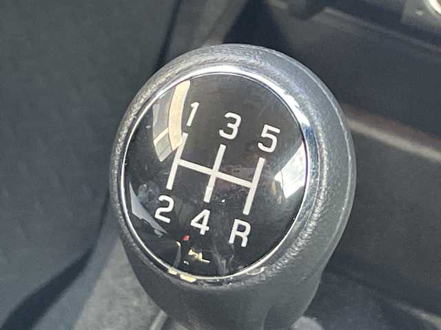 スズキ ジムニー XC 大阪府 2024(令6)年 1.1万km ミディアムグレー ＤＡＭＤグリル/カヤバショックアブソーバー/アピオ16インチアルミホイール/ボンネットダンパー/黒革調シートカバー/ラバーフロアマット/ディスプレイオーディオ/CD/BT/USB/バックカメラ/ドライブレコーダー/衝突軽減システム/レーンキープアシスト/クルーズコントロール/LEDヘッドライト/オートライト/ヒーテッドドアミラー/ヘッドライトウォッシャー/取説/保証書/スペアキーｘ１