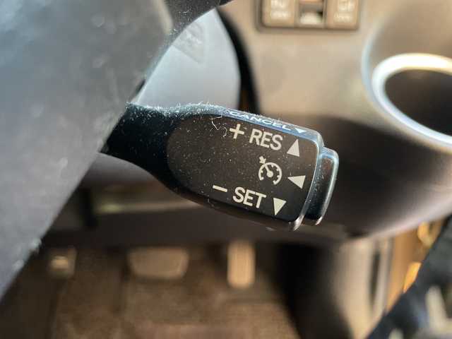 トヨタ シエンタ ハイブリッド G クエロ 愛知県 2022(令4)年 4.6万km ベージュマイカM/グレイッシュブラウンM トヨタセーフティセンス/純正9型ナビ/両側パワースライドドア/バックカメラ/コーナーセンサー/Ｇ－ＳＰＥＥＤアルミホイール/ＥＴＣ/LEDヘッドライト/レーンキープアシスト/オートマチックハイビーム/衝突軽減システム/フルセグ/CD DVD/Bluetooth/ステアリングスイッチ/スマートキー/プッシュスタート