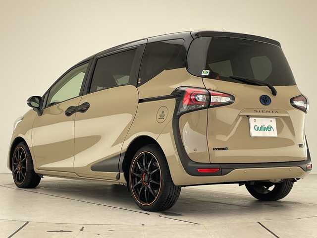 トヨタ シエンタ ハイブリッド G クエロ 愛知県 2022(令4)年 4.6万km ベージュマイカM/グレイッシュブラウンM トヨタセーフティセンス/純正9型ナビ/両側パワースライドドア/バックカメラ/コーナーセンサー/Ｇ－ＳＰＥＥＤアルミホイール/ＥＴＣ/LEDヘッドライト/レーンキープアシスト/オートマチックハイビーム/衝突軽減システム/フルセグ/CD DVD/Bluetooth/ステアリングスイッチ/スマートキー/プッシュスタート
