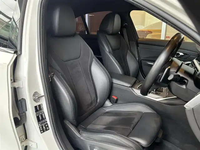 ＢＭＷ ３２０ｄ xDrive Mスポーツ 宮城県 2019(令1)年 2.8万km アルピンホワイトⅢ コンフォートパッケージ　/ACC　/LKA　/LCW　/iDriveナビ/バックカメラ　/PDC　/ハーフレザーシート(黒)　/シートヒーター　/パワーシート　/コンフォートアクセス　/パワーバックドア　/18インチAW　/置くだけ充電