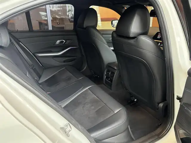 ＢＭＷ ３２０ｄ xDrive Mスポーツ 宮城県 2019(令1)年 2.8万km アルピンホワイトⅢ コンフォートパッケージ　/ACC　/LKA　/LCW　/iDriveナビ/バックカメラ　/PDC　/ハーフレザーシート(黒)　/シートヒーター　/パワーシート　/コンフォートアクセス　/パワーバックドア　/18インチAW　/置くだけ充電