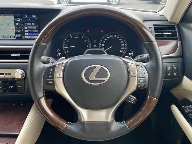 レクサス ＧＳ 350 バージョンL 青森県 2015(平27)年 10.3万km ホワイトパールクリスタルシャイン 4WD/寒冷地仕様/純正ナビ・フルセグTV/CD・DVD・Bluetooth・SD/バックカメラ/本革シート/前席エアシート・パワーシート/前後席シートヒーター/ステアリングヒーター/OPプリクラッシュセーフティ/OPレーダークルーズコントロール/OPブラインドスポットモニター/OPクリアランスソナー/OPカラーヘッドアップディスプレイ/OPパワートランクリッド/リア電動サンシェード/リアドア手動サンシェード/純正ドライブレコーダー/ビルトインETC/ワイパーデアイサー/HIDヘッドライト/LEDフォグランプ/リアフォグランプ/純正18インチアルミ
