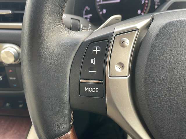 レクサス ＧＳ 350 バージョンL 青森県 2015(平27)年 10.3万km ホワイトパールクリスタルシャイン 4WD/寒冷地仕様/純正ナビ・フルセグTV/CD・DVD・Bluetooth・SD/バックカメラ/本革シート/前席エアシート・パワーシート/前後席シートヒーター/ステアリングヒーター/OPプリクラッシュセーフティ/OPレーダークルーズコントロール/OPブラインドスポットモニター/OPクリアランスソナー/OPカラーヘッドアップディスプレイ/OPパワートランクリッド/リア電動サンシェード/リアドア手動サンシェード/純正ドライブレコーダー/ビルトインETC/ワイパーデアイサー/HIDヘッドライト/LEDフォグランプ/リアフォグランプ/純正18インチアルミ