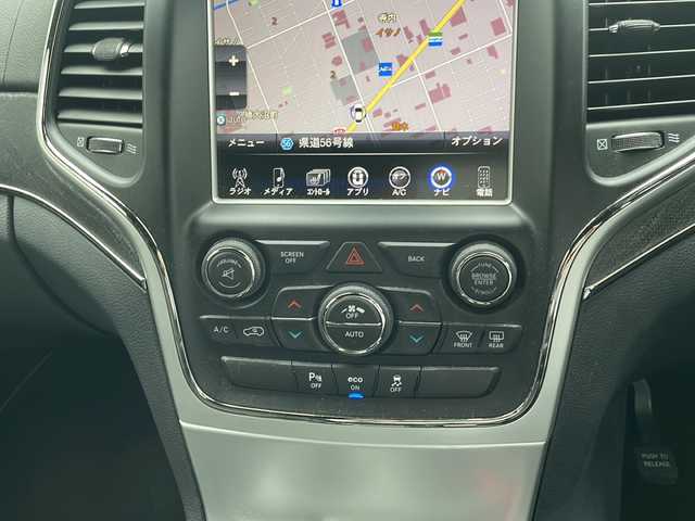 クライスラー・ジープ ジープ グランドチェロキー SRT8 秋田県 2016(平28)年 4.5万km 黒 純正メモリナビ/USB　SD　AUX　フルセグTV　Bluetooth　CD　DVD/バックカメラ/フロントカメラ/サンルーフ/コーナーセンサー（前後）/クルーズコントロール/パワーアックドア/レザーシート/シートヒーター/パワーシート/ベンチレーション/ステアリングヒーター/オートライト/ETC/純正20インチアルミホイール/スペアキーあり