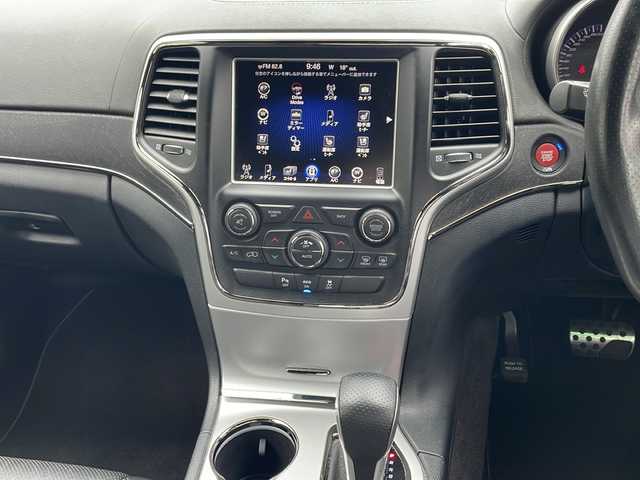 クライスラー・ジープ ジープ グランドチェロキー SRT8 秋田県 2016(平28)年 4.5万km 黒 純正メモリナビ/USB　SD　AUX　フルセグTV　Bluetooth　CD　DVD/バックカメラ/フロントカメラ/サンルーフ/コーナーセンサー（前後）/クルーズコントロール/パワーアックドア/レザーシート/シートヒーター/パワーシート/ベンチレーション/ステアリングヒーター/オートライト/ETC/純正20インチアルミホイール/スペアキーあり
