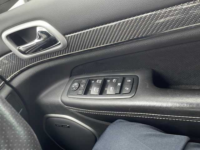 クライスラー・ジープ ジープ グランドチェロキー SRT8 秋田県 2016(平28)年 4.5万km 黒 純正メモリナビ/USB　SD　AUX　フルセグTV　Bluetooth　CD　DVD/バックカメラ/フロントカメラ/サンルーフ/コーナーセンサー（前後）/クルーズコントロール/パワーアックドア/レザーシート/シートヒーター/パワーシート/ベンチレーション/ステアリングヒーター/オートライト/ETC/純正20インチアルミホイール/スペアキーあり