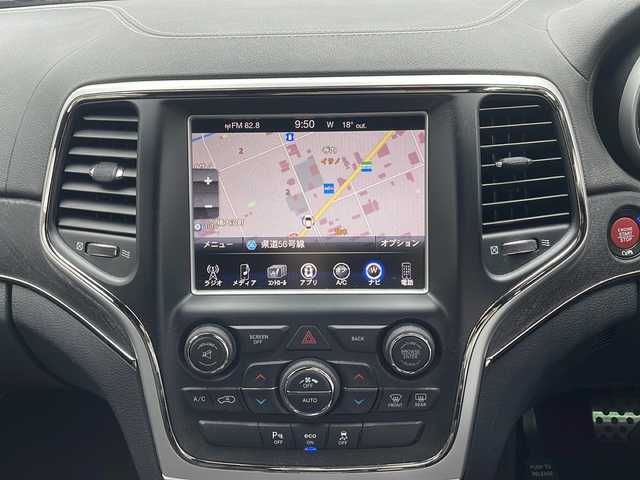 クライスラー・ジープ ジープ グランドチェロキー SRT8 秋田県 2016(平28)年 4.5万km 黒 純正メモリナビ/USB　SD　AUX　フルセグTV　Bluetooth　CD　DVD/バックカメラ/フロントカメラ/サンルーフ/コーナーセンサー（前後）/クルーズコントロール/パワーアックドア/レザーシート/シートヒーター/パワーシート/ベンチレーション/ステアリングヒーター/オートライト/ETC/純正20インチアルミホイール/スペアキーあり