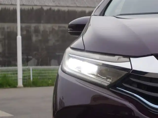 ホンダ シャトル ハイブリッド X 山形県 2015(平27)年 7.7万km ミスティックガーネットP 衝突被害軽減システム/純正メモリナビ/　　【CD DVD BT ワンセグ USB AUX】/バックカメラ/クルーズコントロール/LEDオートヘッドライト/ハーフレザーシート/ドライブレコーダー/アイドリングストップ/ステアリングスイッチ/パドルシフト/電動格納ウィンカーミラー/フォグランプ/スマートキー×2