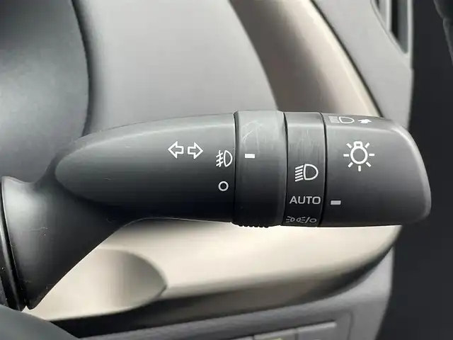 トヨタ アクア Z 愛知県 2022(令4)年 0.9万km ダークブルーマイカM ・純正ディスプレイオーディオ（ナビあり）/・バックカメラ/・ETC（新セキュリティ対応）/・Bluetooth/USB接続/・純正フロアマット/・純正１５インチアルミホイール/・アダプティブクルーズコントロール/・パーキングアシスト/・LEDヘッドライト/・オートマチックハイビーム/・コーナーセンサー/・横滑り防止装置/・衝突軽減ブレーキ/・レーンキープアシスト/・ブラインドスポットモニター/・ドライブレコーダー（前後）/・充電用USBポート（1個）/・AC100V