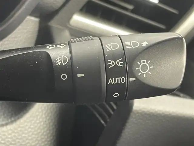 トヨタ タンク カスタムG－T 茨城県 2018(平30)年 7万km ブラックマイカメタリック 純正9型ナビ/全方位カメラ/フルセグ/衝突被害軽減ブレーキ/車線逸脱抑制装置/クルーズコントロール/クリアランスソナー/両側電動スライドドア/ドラレコ/純正15インチAW/LEDヘッドライト/スマートキー