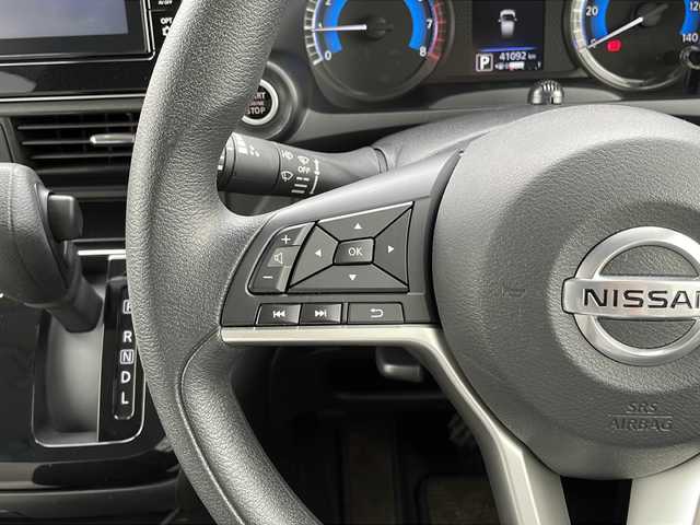 日産 デイズ X 山口県 2019(令1)年 4.1万km スパークリングレッドM 純正9インチSDナビ【MM318D-L】/フルセグテレビ/DVD、CD、Bluetooth/USB入力端子/アラウンドビューモニター/バックカメラ/前後ドライブレコーダー【DJ4-D】/ETC/純正14インチアルミホイール/純正フロアマット/ステアリングスイッチ/スマートキー/スペアキー/プッシュスタート/ドアバイザー/レーンキープアシスト/エマージェンシーブレーキ/盗難防止装置