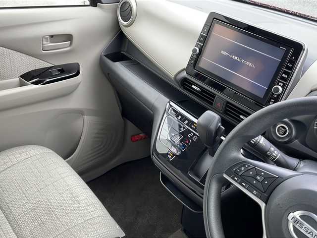 日産 デイズ X 山口県 2019(令1)年 4.1万km スパークリングレッドM 純正9インチSDナビ【MM318D-L】/フルセグテレビ/DVD、CD、Bluetooth/USB入力端子/アラウンドビューモニター/バックカメラ/前後ドライブレコーダー【DJ4-D】/ETC/純正14インチアルミホイール/純正フロアマット/ステアリングスイッチ/スマートキー/スペアキー/プッシュスタート/ドアバイザー/レーンキープアシスト/エマージェンシーブレーキ/盗難防止装置