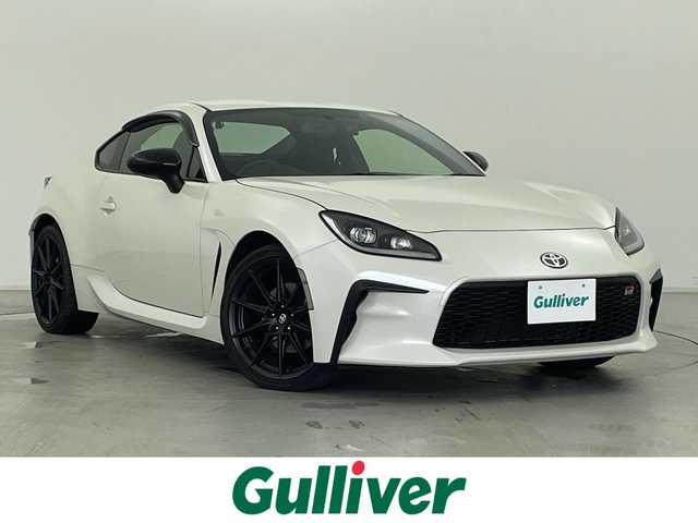 トヨタ ＧＲ８６ RZ 群馬県 2022(令4)年 3万km クリスタルホワイトパール 純正9インチナビ/・AM/FM/CD/DVD/SD/Bluetooth/フルセグTV/バックカメラ/クルーズコントロール/前席シートヒーター/ステアリング連動ヘッドランプ/後側方警戒支援システム/左右独立温度コントロールフルオートエアコン/Bi-Beam LEDヘッドランプ（オートレベリング機能付＋LEDクリアランスランプ＋LEDターンランプ）/マクファーソンストラット式フロントサスペンション/ダブルウィッシュボーン式リヤサスペンション/トルセンLSD（リミテッド・スリップ・デフ）/純正18インチアルミホイール