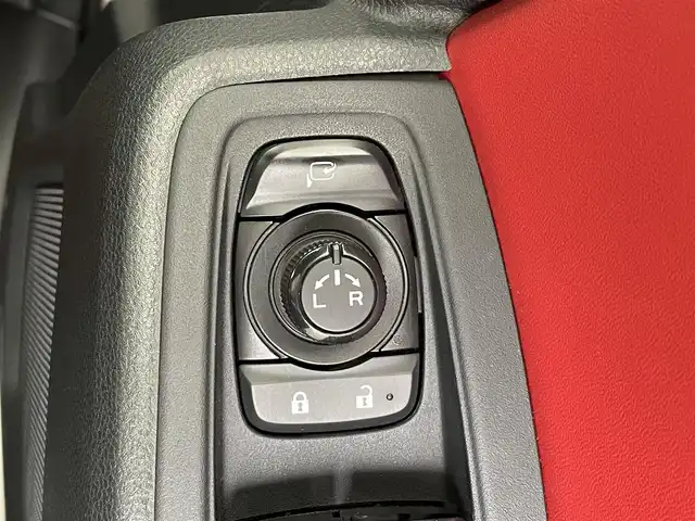 トヨタ ＧＲ８６ RZ 群馬県 2022(令4)年 3万km クリスタルホワイトパール 純正9インチナビ/・AM/FM/CD/DVD/SD/Bluetooth/フルセグTV/バックカメラ/クルーズコントロール/前席シートヒーター/ステアリング連動ヘッドランプ/後側方警戒支援システム/左右独立温度コントロールフルオートエアコン/Bi-Beam LEDヘッドランプ（オートレベリング機能付＋LEDクリアランスランプ＋LEDターンランプ）/マクファーソンストラット式フロントサスペンション/ダブルウィッシュボーン式リヤサスペンション/トルセンLSD（リミテッド・スリップ・デフ）/純正18インチアルミホイール