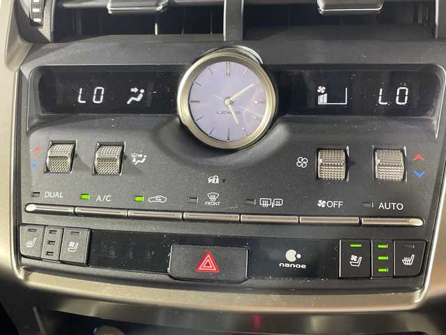 レクサス ＮＸ 300 スパイス&シック 福岡県 2020(令2)年 3.4万km グラファイトブラックガラスフレーク 純正メモリナビ/フルセグテレビ/サンルーフ/黒革シート/パワーシート/BSM/ステアリングヒーター/アラウンドビューモニター/レーダークルーズコントロール/プッシュスタート/パワーバックドア/ETC/HUD