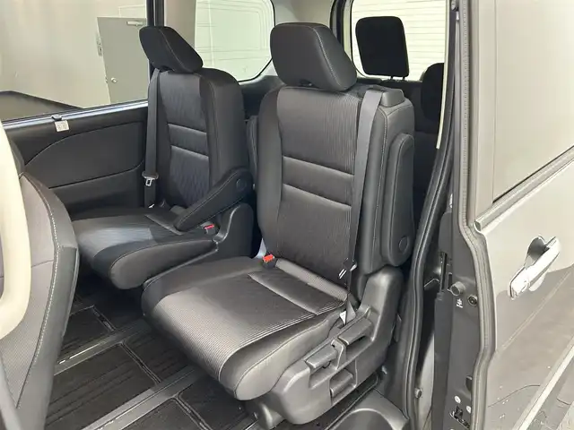 日産 セレナ e－パワー ハイウェイスター V 愛媛県 2022(令4)年 2.5万km ダークメタルグレー/ダイヤモンドブラック ・プロパイロット/・純正10インチナビゲーション/・Bluetooth/フルセグテレビ/DVD/・フリップダウンモニター/・アラウンドビューモニター/・両側パワースライドドア/・LEDヘッドライト/・ドライブレコーダー/・ETC/・クルーズコントロール/・スマートキー/・コーナーセンサー