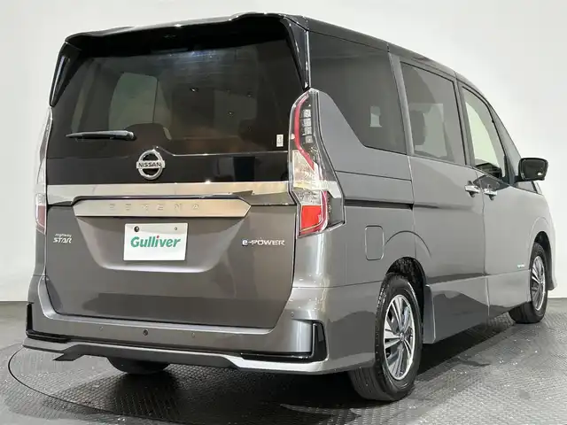 日産 セレナ e－パワー ハイウェイスター V 愛媛県 2022(令4)年 2.5万km ダークメタルグレー/ダイヤモンドブラック ・プロパイロット/・純正10インチナビゲーション/・Bluetooth/フルセグテレビ/DVD/・フリップダウンモニター/・アラウンドビューモニター/・両側パワースライドドア/・LEDヘッドライト/・ドライブレコーダー/・ETC/・クルーズコントロール/・スマートキー/・コーナーセンサー