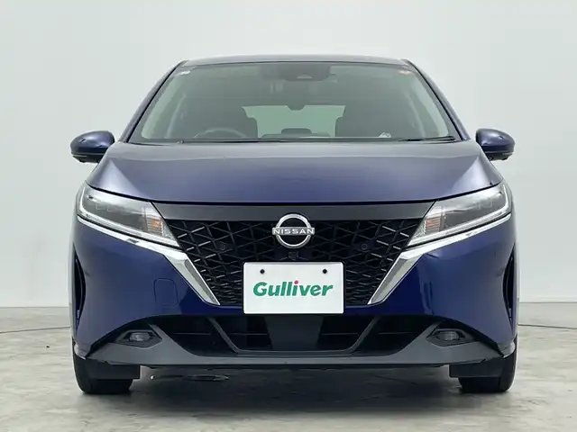 日産 ノート X 三重県 2021(令3)年 4.6万km オーロラフレアブルーパール 禁煙車/純正9インチナビ/　フルセグTV/USB/Bluetooth/全方位モニター/オートAC/前席シートヒーター/ワイヤレス充電/革巻きステアリング/ステアリングスイッチ/デジタルインナーミラー/純正前方ドラレコ/ステアリングヒーター/衝突軽減ブレーキ/LKA/BSM/純正ビルトインETC2.0