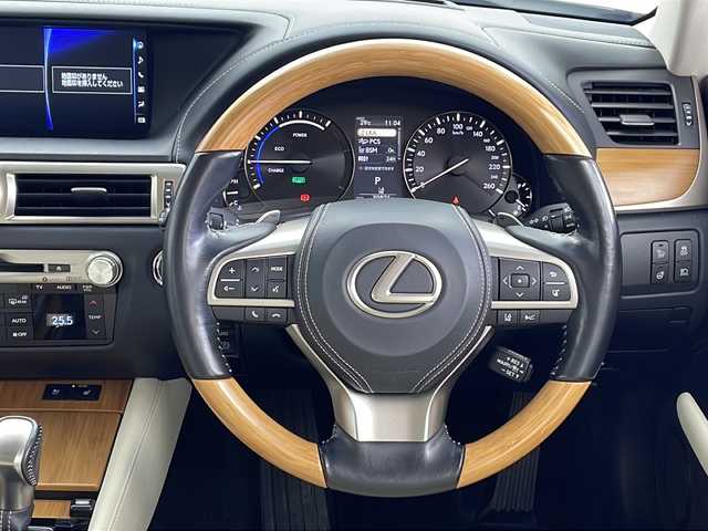 レクサス ＧＳ 300h バージョンL 鹿児島県 2016(平28)年 4万km ソニッククォーツ メーカーOPナビ/（AM/FM/CD/DVD/Bluetooth）/バックカメラ/セーフティシステムプラス/・プリクラッシュセーフティシステム/・レーンキーピングアシスト/・オートマチックハイビーム/・レーダークルーズコントロール/シートヒーター/シートベンチレーション/三眼LEDライト/前席パワーシート/スマートキー/フルセグTV/パワーバックドア/革巻きステアリングホイール/ステアリングヒーター/ブラインドスポットモニター/ヘッドアップディスプレイ