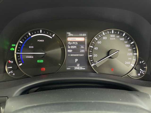 レクサス ＧＳ 300h バージョンL 鹿児島県 2016(平28)年 4万km ソニッククォーツ メーカーOPナビ/（AM/FM/CD/DVD/Bluetooth）/バックカメラ/セーフティシステムプラス/・プリクラッシュセーフティシステム/・レーンキーピングアシスト/・オートマチックハイビーム/・レーダークルーズコントロール/シートヒーター/シートベンチレーション/三眼LEDライト/前席パワーシート/スマートキー/フルセグTV/パワーバックドア/革巻きステアリングホイール/ステアリングヒーター/ブラインドスポットモニター/ヘッドアップディスプレイ