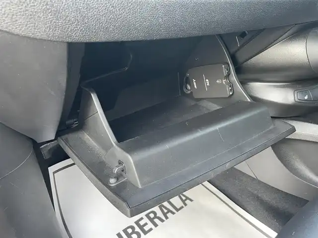 フィアット ５００Ｘ クロス 滋賀県 2019(令1)年 4.6万km ベージュ 車体カラー（カプチーノベージュ）/ワンオーナー/パワーシート（前席）/シートヒーター（前席）/純正フロアマット/純正17インチアルミホイール/LEDヘッドライト/純正ドアバイザー/パドルシフト/Bluetooth/AUX/USB/アイドリングストップ/ETC/ドライブレコーダー（前のみ）/クルーズコントロール/レーンキープアシスト/スマートキー/スペアキー1本/保証書/取説書