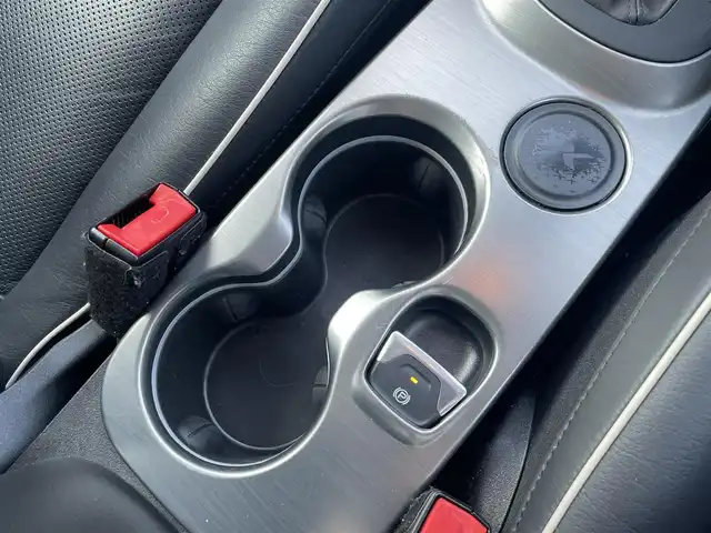 フィアット ５００Ｘ クロス 滋賀県 2019(令1)年 4.6万km ベージュ 車体カラー（カプチーノベージュ）/ワンオーナー/パワーシート（前席）/シートヒーター（前席）/純正フロアマット/純正17インチアルミホイール/LEDヘッドライト/純正ドアバイザー/パドルシフト/Bluetooth/AUX/USB/アイドリングストップ/ETC/ドライブレコーダー（前のみ）/クルーズコントロール/レーンキープアシスト/スマートキー/スペアキー1本/保証書/取説書