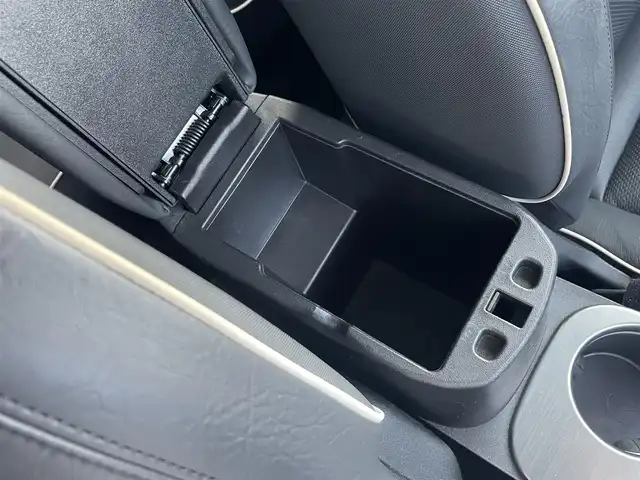 フィアット ５００Ｘ クロス 滋賀県 2019(令1)年 4.6万km ベージュ 車体カラー（カプチーノベージュ）/ワンオーナー/パワーシート（前席）/シートヒーター（前席）/純正フロアマット/純正17インチアルミホイール/LEDヘッドライト/純正ドアバイザー/パドルシフト/Bluetooth/AUX/USB/アイドリングストップ/ETC/ドライブレコーダー（前のみ）/クルーズコントロール/レーンキープアシスト/スマートキー/スペアキー1本/保証書/取説書