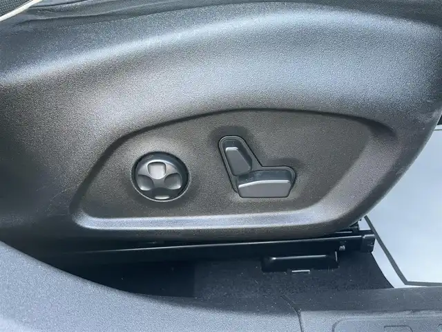 フィアット ５００Ｘ クロス 滋賀県 2019(令1)年 4.6万km ベージュ 車体カラー（カプチーノベージュ）/ワンオーナー/パワーシート（前席）/シートヒーター（前席）/純正フロアマット/純正17インチアルミホイール/LEDヘッドライト/純正ドアバイザー/パドルシフト/Bluetooth/AUX/USB/アイドリングストップ/ETC/ドライブレコーダー（前のみ）/クルーズコントロール/レーンキープアシスト/スマートキー/スペアキー1本/保証書/取説書