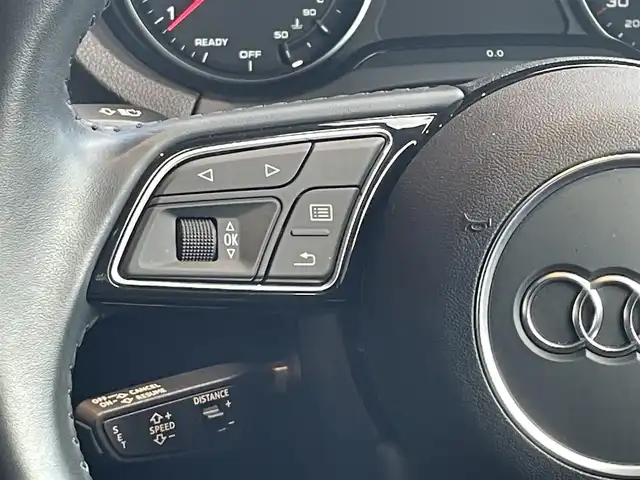 アウディ Ａ３ スポーツバック 1．4 TFSI 高知県 2018(平30)年 3.7万km 白 純正ナビ/　【CD/DVD/BT/フルセグTV】/バックカメラ/アダプティブクルーズコントロール/アクティブレーンアシスト/横滑り防止/コーナーセンサー/ETC/スマートキー/プッシュスタート/MTモード付きAT/アイドリングストップ/純正アルミホイール 16イン