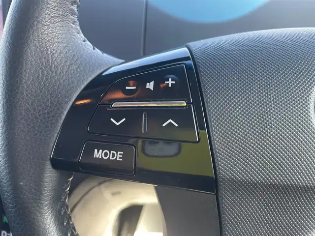 トヨタ エスティマ アエラス プレミアムエディション 石川県 2015(平27)年 3.7万km パール 4WD/純正8型ナビ/フルセグTV/バックカメラ/LEDヘッドライト/ビルトインETC/両側パワースライドドア/クルーズコントロール/純正アルミホイール/スマートキー/プッシュスタート/電動ミラー/ダブルエアバッグ/ハーフレザーシート