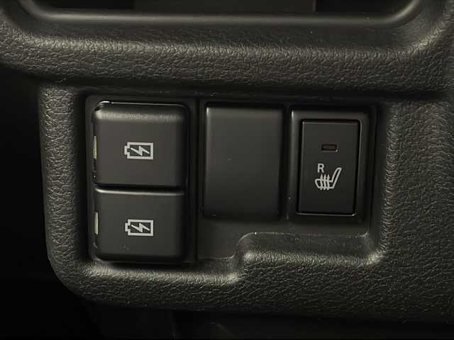 スズキ ワゴンＲ スマイル HYBRID X 沖縄県 2022(令4)年 0.7万km フェニックスレッドパール/ブルーイッシュブラックパール 社外ナビ【CN-E330D】/（フルセグ、Ｂｌｕｅｔｏｏｔｈ、、ＣＤ、ラジオ）/両側パワースライドドア/ＥＴＣ/衝突軽減ブレーキ/コーナーセンサー/ＬＥＤヘッドライト/オートライト/フォグランプ/プッシュスタート/スマートキー