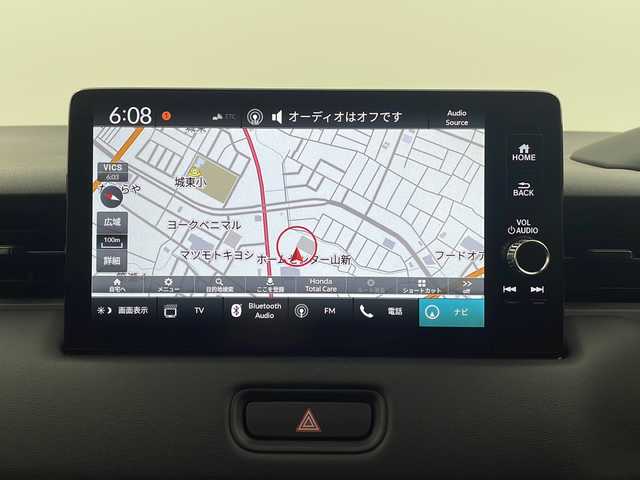 ホンダ ヴェゼル ハイブリッド e:HEV Z 栃木県 2025(令7)年 0.1千km プラチナホワイトパール 登録済未使用車/Honda CONNECTディスプレイオーディオ（ナビ付）/（フルセグ／Bluetooth／AppleCarPley／AndroidAuto）/バックカメラ/ホンダセンシング/・衝突軽減ブレーキ/・レーンキープアシスト/・レーダークルーズコントロール/・前後コーナーセンサー/・オートハイビーム/・ブラインドスポットモニター/・標識認識機能/・先行車発進機能/電動リアゲート/ビルトインETC2.0/前席シートヒーター/ステアリングヒーター/パドルシフト/オートLEDヘッドライト/フォグランプ/置くだけ充電/電動ホールド/ステアリングスイッチ/スマートスペアキー