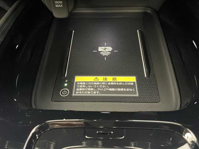 ホンダ ヴェゼル ハイブリッド e:HEV Z 栃木県 2025(令7)年 0.1千km プラチナホワイトパール 登録済未使用車/Honda CONNECTディスプレイオーディオ（ナビ付）/（フルセグ／Bluetooth／AppleCarPley／AndroidAuto）/バックカメラ/ホンダセンシング/・衝突軽減ブレーキ/・レーンキープアシスト/・レーダークルーズコントロール/・前後コーナーセンサー/・オートハイビーム/・ブラインドスポットモニター/・標識認識機能/・先行車発進機能/電動リアゲート/ビルトインETC2.0/前席シートヒーター/ステアリングヒーター/パドルシフト/オートLEDヘッドライト/フォグランプ/置くだけ充電/電動ホールド/ステアリングスイッチ/スマートスペアキー