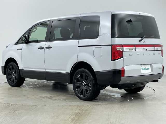 三菱 デリカＤ：５ シャモニー 道央・札幌 2025(令7)年 0.1千km 白Ⅱ ・登録済未使用車/・ALPINEナビ&CD&DVD&BT&SD&HDMI&USB&TV/・パワーバックドア/・両側パワースライドドア/・12.8型ALPINEフリップダウンモニター/・バック/サイド/フロントカメラ/・e-Assist/・レーダークルーズコントロール/・ブラインドスポットモニター/・D席パワーシート/・ハーフレザーシート/・ステアリングヒーター/・ステアリングスイッチ/・パドルシフト/・LEDヘッドライト/・オートライト/・オートマチックハイビーム/・スマートキー/・スペアキー/・保証書/・取扱説明書