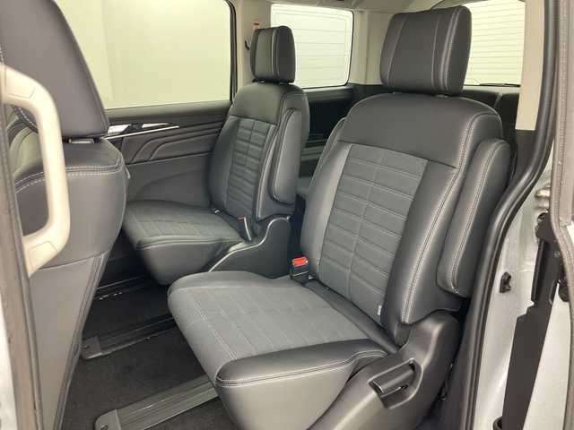 三菱 デリカＤ：５ シャモニー 道央・札幌 2025(令7)年 0.1千km 白Ⅱ ・登録済未使用車/・ALPINEナビ&CD&DVD&BT&SD&HDMI&USB&TV/・パワーバックドア/・両側パワースライドドア/・12.8型ALPINEフリップダウンモニター/・バック/サイド/フロントカメラ/・e-Assist/・レーダークルーズコントロール/・ブラインドスポットモニター/・D席パワーシート/・ハーフレザーシート/・ステアリングヒーター/・ステアリングスイッチ/・パドルシフト/・LEDヘッドライト/・オートライト/・オートマチックハイビーム/・スマートキー/・スペアキー/・保証書/・取扱説明書