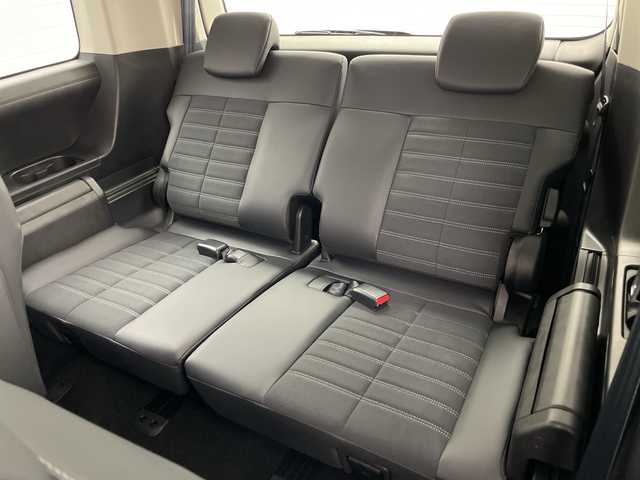 三菱 デリカＤ：５ シャモニー 道央・札幌 2025(令7)年 0.1千km 白Ⅱ ・登録済未使用車/・ALPINEナビ&CD&DVD&BT&SD&HDMI&USB&TV/・パワーバックドア/・両側パワースライドドア/・12.8型ALPINEフリップダウンモニター/・バック/サイド/フロントカメラ/・e-Assist/・レーダークルーズコントロール/・ブラインドスポットモニター/・D席パワーシート/・ハーフレザーシート/・ステアリングヒーター/・ステアリングスイッチ/・パドルシフト/・LEDヘッドライト/・オートライト/・オートマチックハイビーム/・スマートキー/・スペアキー/・保証書/・取扱説明書