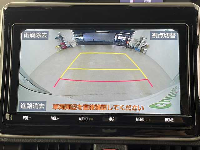 トヨタ エスクァイア Gi 埼玉県 2021(令3)年 1.2万km ホワイトパールクリスタルシャイン 純正ナビ（NSZT-Y68T）/（AM・FM・CD・DVD・TV・Bluetooth）/バックカメラ　/前後ドライブレコーダー/両側パワースライドドア/ビルトインETC/クルーズコントロール/前席シートヒーター/レーンキープアシスト/ロールサンシェード/オートハイビーム/コーナーセンサー/横滑り防止装置/盗難防止装置/衝突軽減ブレーキ/車線逸脱警報/純正フロアマット/純正アルミホイール/フロントフォグランプ/プッシュスタート/ウィンカーミラー/アイドリングストップ/スマートキーｘ２