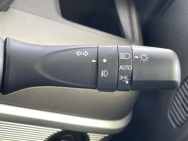 スズキ スペーシア ギア HYBRID XZ 島根県 2022(令4)年 2.5万km クールカーキパールメタリック/ガンメタリック2トーン 登録時走行距離24663km/社外8インチナビ/フルセグテレビ/バックカメラ/両側パワースライドドドア/衝突軽減ブレーキ/レーンキープアシススト/レーダークルーズコントロール/前席シートヒーター/プッシュスタート/スマートキー(スペアスマート×1)/ウインカーミラー/ドアバイザー/ETC
