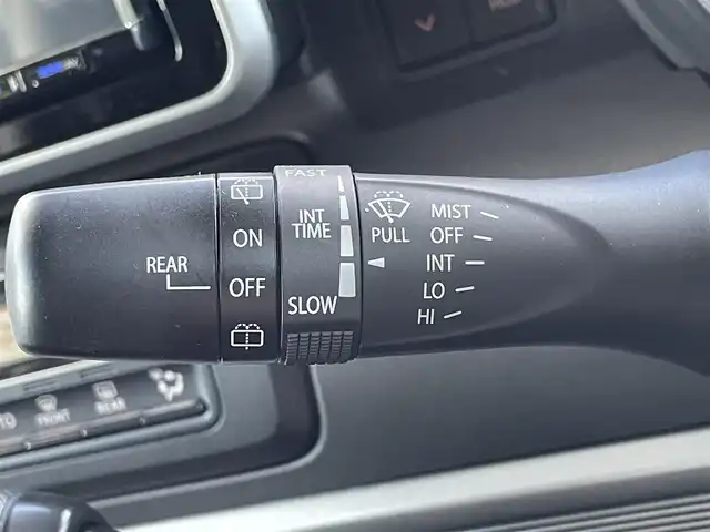 スズキ スペーシア ギア HYBRID XZ 島根県 2022(令4)年 2.5万km クールカーキパールメタリック/ガンメタリック2トーン 登録時走行距離24663km/社外8インチナビ/フルセグテレビ/バックカメラ/両側パワースライドドドア/衝突軽減ブレーキ/レーンキープアシススト/レーダークルーズコントロール/前席シートヒーター/プッシュスタート/スマートキー(スペアスマート×1)/ウインカーミラー/ドアバイザー/ETC