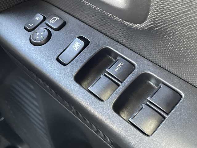 スズキ スペーシア ギア HYBRID XZ 島根県 2022(令4)年 2.5万km クールカーキパールメタリック/ガンメタリック2トーン 登録時走行距離24663km/社外8インチナビ/フルセグテレビ/バックカメラ/両側パワースライドドドア/衝突軽減ブレーキ/レーンキープアシススト/レーダークルーズコントロール/前席シートヒーター/プッシュスタート/スマートキー(スペアスマート×1)/ウインカーミラー/ドアバイザー/ETC