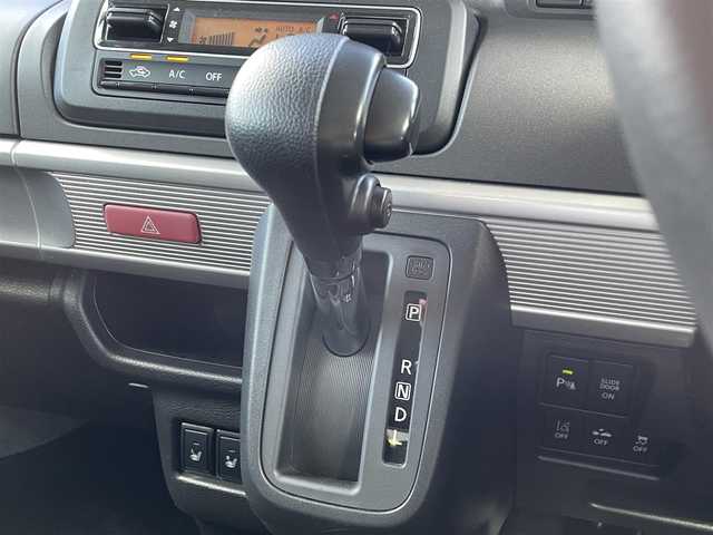 スズキ スペーシア ギア HYBRID XZ 島根県 2022(令4)年 2.5万km クールカーキパールメタリック/ガンメタリック2トーン 登録時走行距離24663km/社外8インチナビ/フルセグテレビ/バックカメラ/両側パワースライドドドア/衝突軽減ブレーキ/レーンキープアシススト/レーダークルーズコントロール/前席シートヒーター/プッシュスタート/スマートキー(スペアスマート×1)/ウインカーミラー/ドアバイザー/ETC